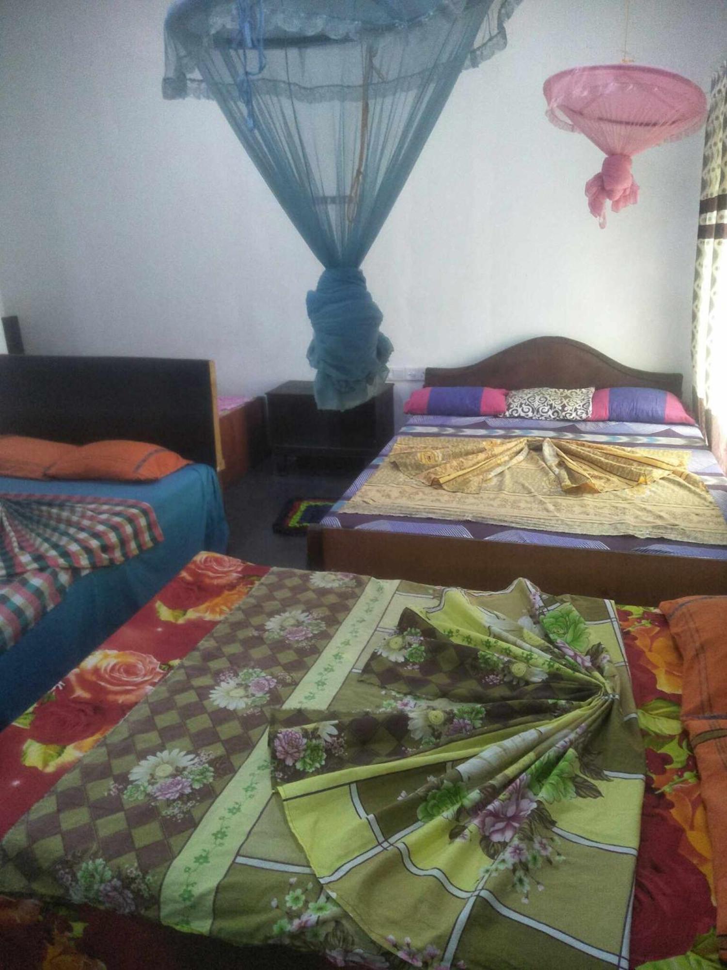 Bathiya Tourist Guest Anuradhapura酒店 外观 照片